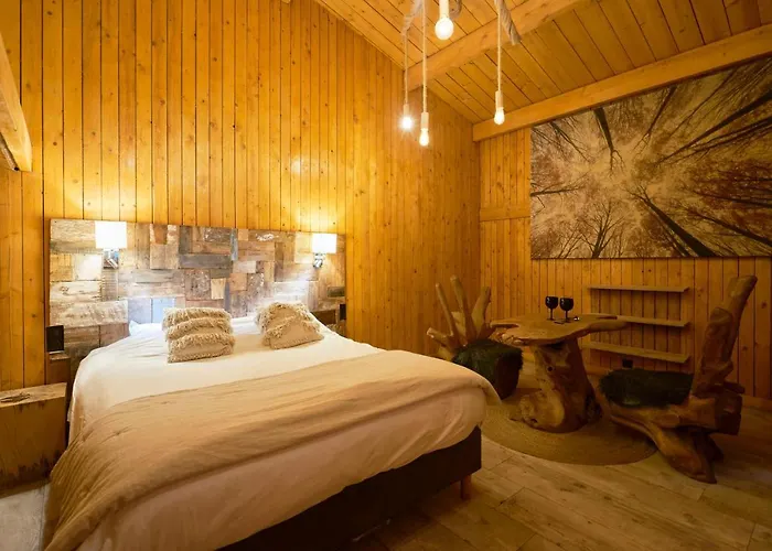Les Du Parc Bed & Breakfast